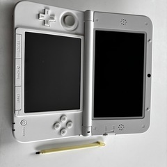ニンテンドー3DSLLの画像
