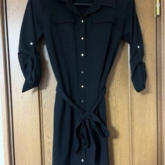 【美品】rady ぷるぷる鬼くびれ ベージュ シャツワンピース ウエストリボン付きの画像