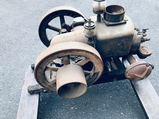 古い発動機