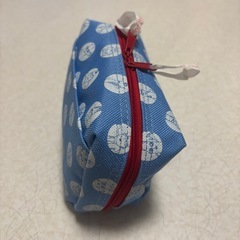 ★50円3個で100円★　ポーチ　ホットペッパー　水色赤ジッパーの画像