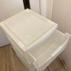 収納ケース3段　キャスター付きの画像