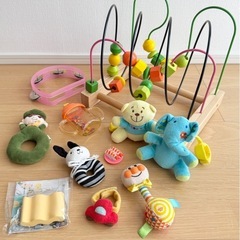 ベビーおもちゃ　ガラガラ　ぬいぐるみ　知育玩具まとめて の画像