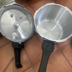 中国製の圧力鍋の画像