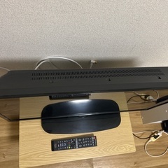 HITACHI 32型テレビの画像