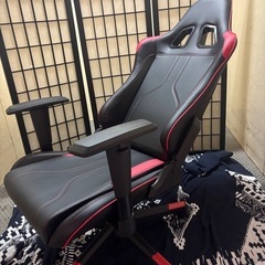 東z83 ほぼ未使用の美品 ゲーミングチェアの画像