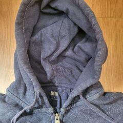 ユニクロ　パーカーの画像