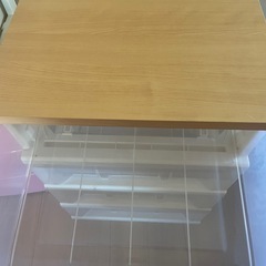 4段衣装ケースの画像