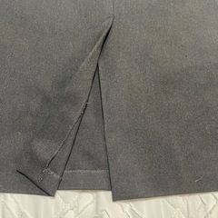 GU 前スリットスカート　M 色違い2枚の画像