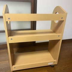 用途様々な本棚の画像