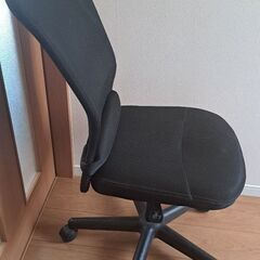 オフィスチェアの画像