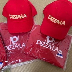 ピザーラの帽子とエプロン　3セットの画像