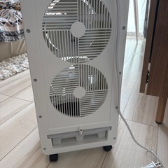 冷風機 冷風扇【2025夏新販売 デュアルファン設計&強冷感up】 冷風扇風機 超音波式ミスト 熱中症と暑さ対策 左右自動60°上下手動120° 3つモード&6段階風量 24H切タイマー 雰囲気タイト 60w省エネ リモコン&LEDパネル操作 自動消灯 40db静音 スポットクーラー 冷房 寝室 台所 オフィス 下部簡単给水 取っ手付き キャスター付き 移動便利 父の日 pse認証済 日本語説明書の画像