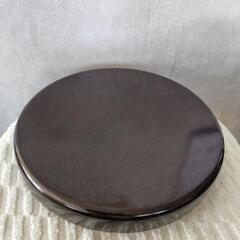 お盆　黒塗り　蝶の模様の画像