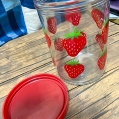 レトロなガラスキャニスターの画像