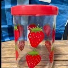 レトロなガラスキャニスターの画像