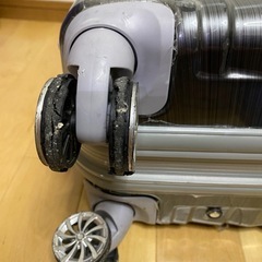 スーツケースの画像