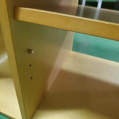 曲げ木のテレビボードの画像