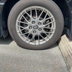 ヴォクシー80ハイブリッド純正ホイールの画像