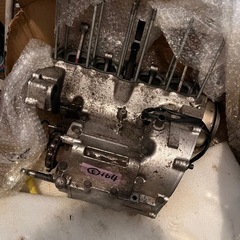 バイクフレーム、エンジン1部の画像