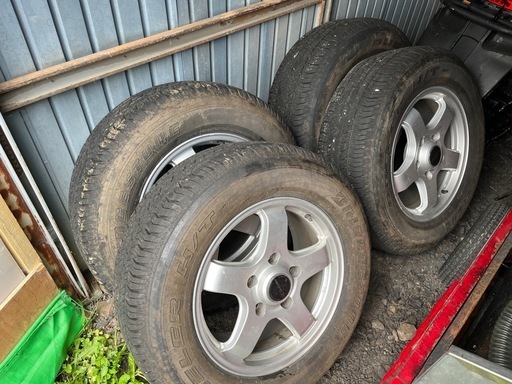 ランドクルーザー100 タイヤ　ホイール　4本