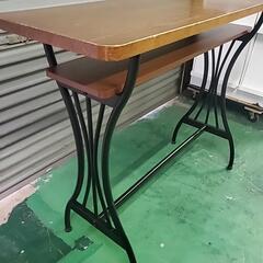 カウンターテーブルの画像