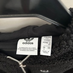 adidas ボアジャケット ブラック Lサイズ相当の画像