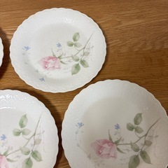 【中古品】花柄　皿　5枚セットの画像