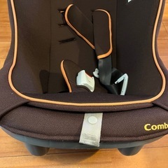コンビチャイルドシートミニマグランデの画像