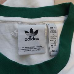 adidas　半袖シャツの画像