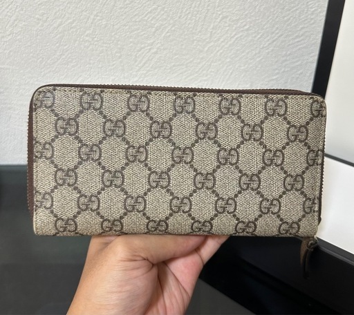 【掲載終了】GUCCI グッチGGスプリーム473953 K9GOT 8861ラウンド長財布