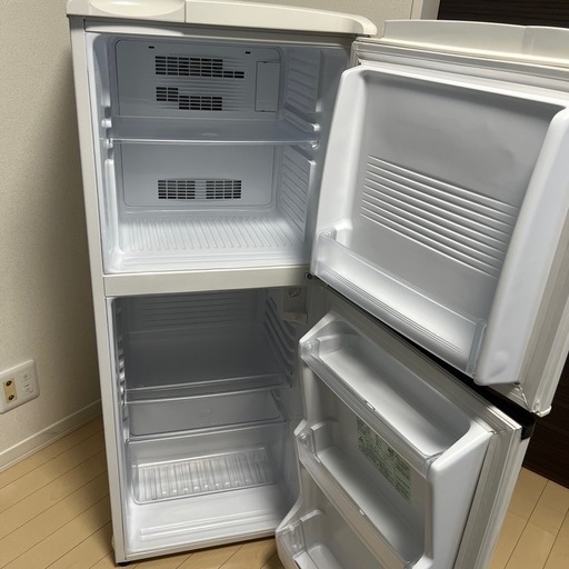 ノンフロン冷凍冷蔵庫　AQUA JQR-14N AQUA 冷凍冷蔵庫 2ドア135L AQR-14N(S) 1台 - アスクル