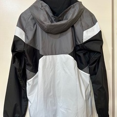 【新品・秋冬用 グレー Lサイズ】PUMA ウィンドブレーカーの画像