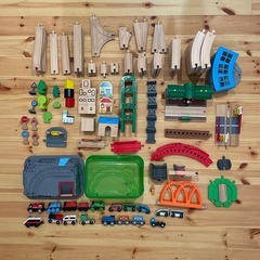 BRIO IKEA Hape トーマス　マキシム　など　木製線路一式の画像