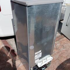 ノンフロン小型冷凍冷蔵庫109Lの画像