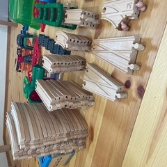 BRIO IKEA Hape トーマス　マキシム　など　木製線路一式の画像
