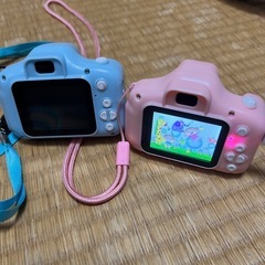 おもちゃのカメラの画像