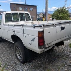 D21 ダットサントラック　平成7年式 ディーゼル　4WD 5MTシングルキャブの画像