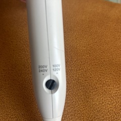 モッズ・ヘア　コンパクトイオンヘアードライヤー（海外兼用）MHD-1233　2023年製　美品の画像