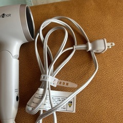 モッズ・ヘア　コンパクトイオンヘアードライヤー（海外兼用）MHD-1233　2023年製　美品の画像