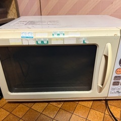 家電とテレビ台の画像