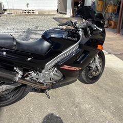 カワサキ バイク ZZR250の画像