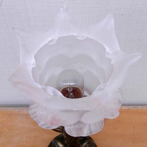 アンティーク テーブルランプ 花 ガラス 卓上ランプ スタンドライト 照明 札幌 西区 西野