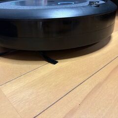 ルンバ i3+（クリーンベース付）動作OK／4年使用・予備パーツ付きの画像