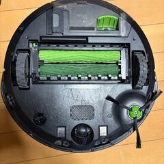 ルンバ i3+（クリーンベース付）動作OK／4年使用・予備パーツ付きの画像