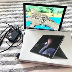 Microsoft Surface Pro 5 タブレットの画像