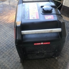 実働　軽量45kgで大容量3.0kVA  インバーター発電機　防音　WAKITA製　HPG3000iSの画像