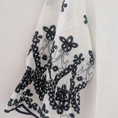 HK　刺繍カットソー　Мの画像
