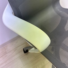 ハーマンミラー　セトゥーチェアの画像