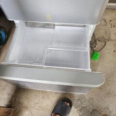 シャープ冷蔵庫の画像