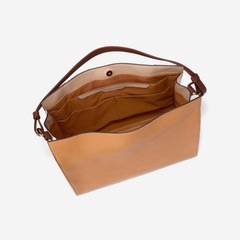 キャリーオールショルダーバッグ womens.の画像